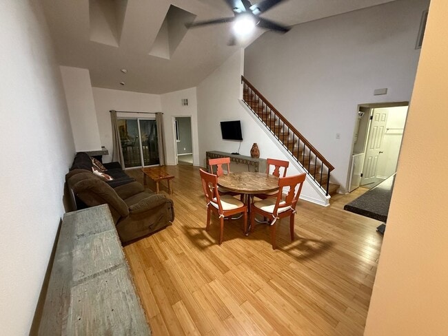 Photo - 186 Avant Garde Cir