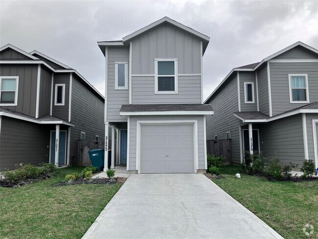 Building Photo - 21575 Carosella Dr Rental