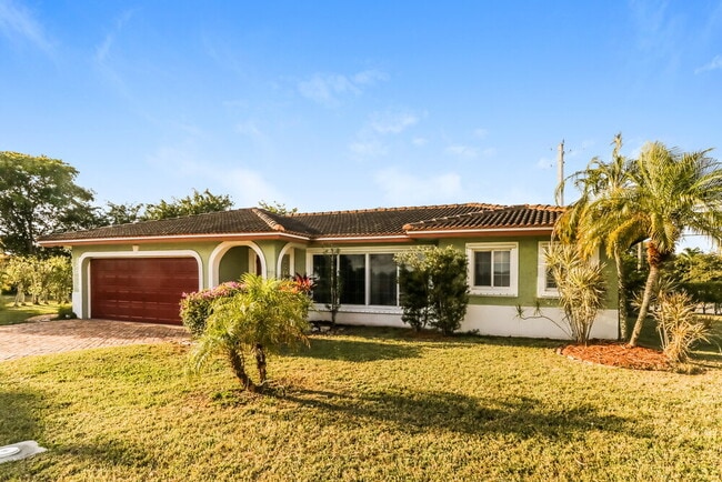 Photo - 22025 Flanders Ct