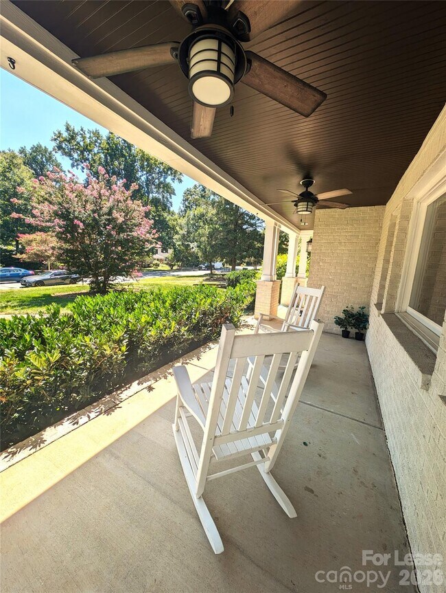 Photo - 1901 Truman Rd