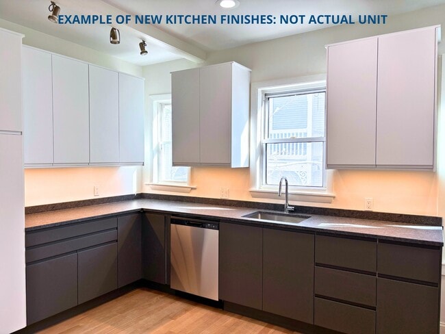 Building Photo - 94 Hillside St Unit 3