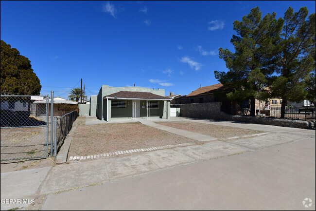 Building Photo - 4425 La Luz Ave Rental