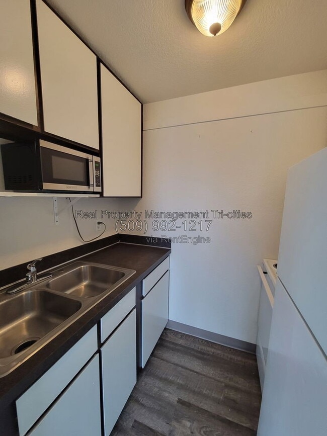 3517 W 4th Ave Unit B