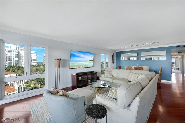 Photo - 250 Park Shore Dr Unidad 803