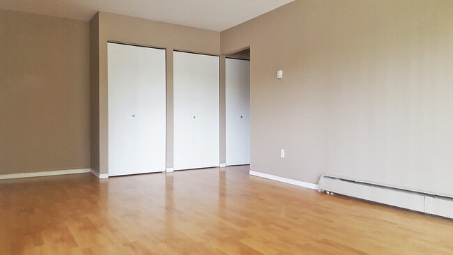 Photo - Regent Place Apartments