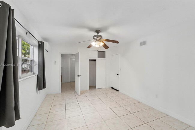 Photo - 7812 Juniper St Unit B