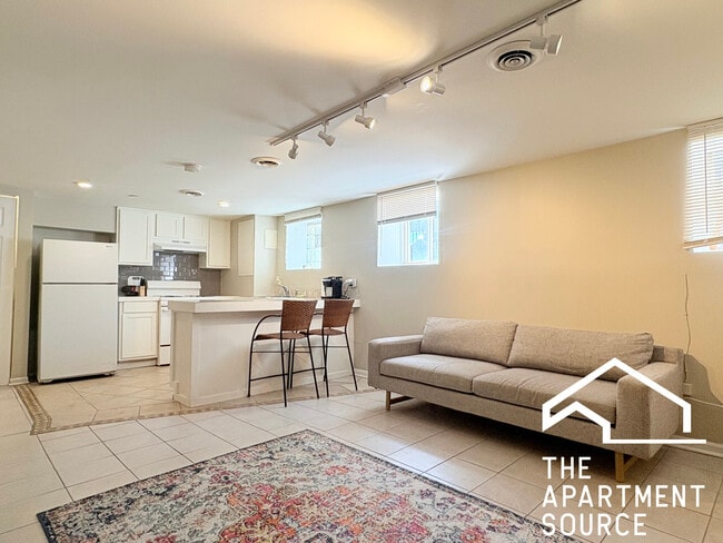 Photo - 125 S Leavitt St Unit B