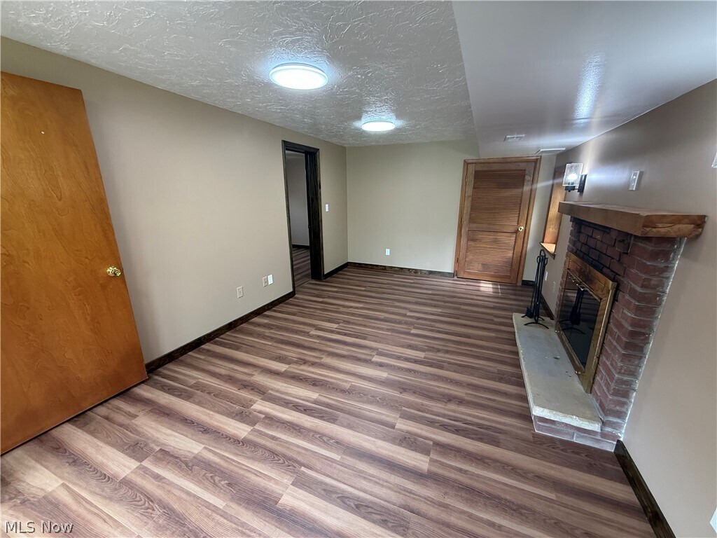 Photo - 9658 Fairmount Rd