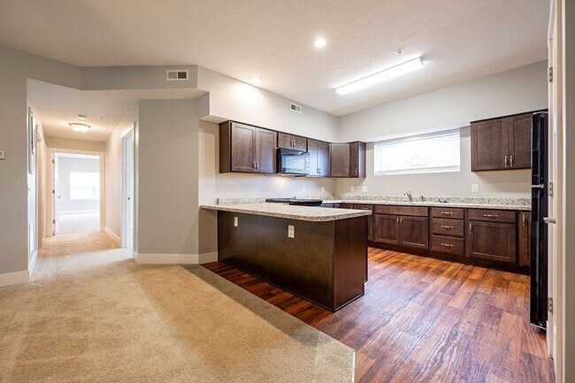 RUSHVILLE VILLAS
