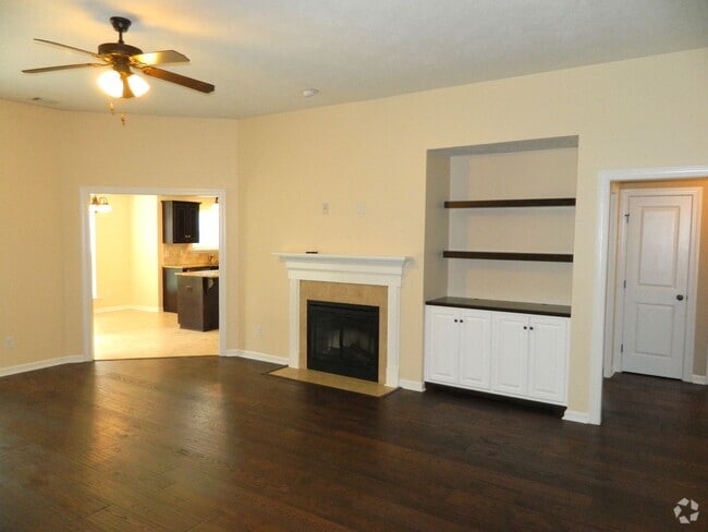 Building Photo - 498 Sebastian Dr Rental