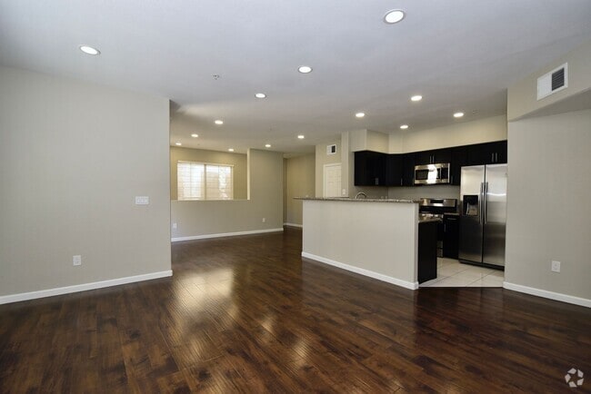 Building Photo - UPGRADED LOVELY 2 BED 2 BATH CONDO AT VISTANA Unit 203