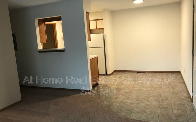 Photo - 753 E Bain St