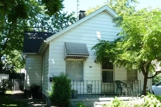 Building Photo - 304 N Allin St Rental