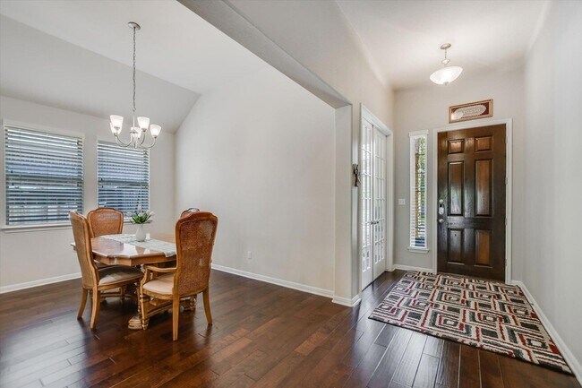 Photo - 2717 Coral Valley Dr