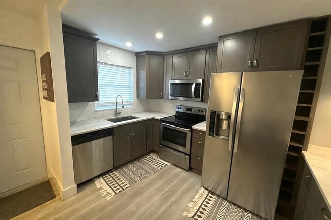 Photo - 809 W Oakland Park Blvd Unit K1