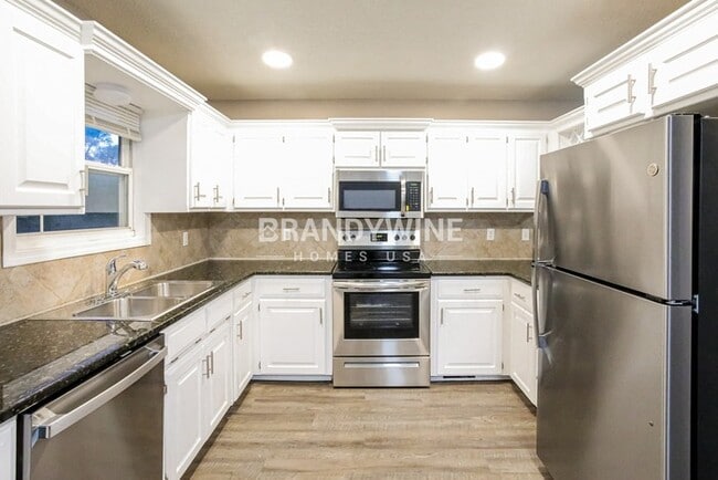 Photo - 2025 NW 49th St