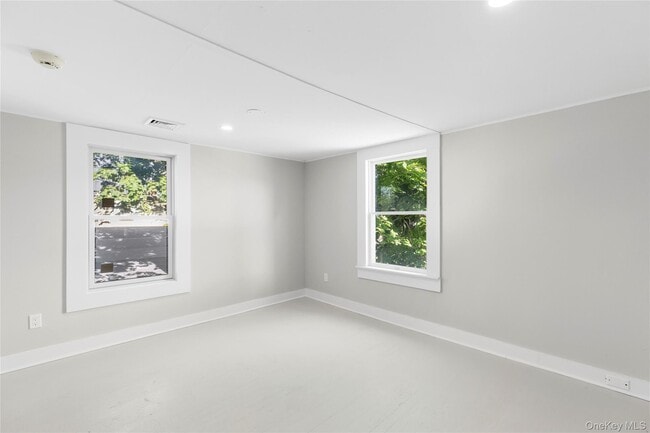 162 Mill Rd Unit 1