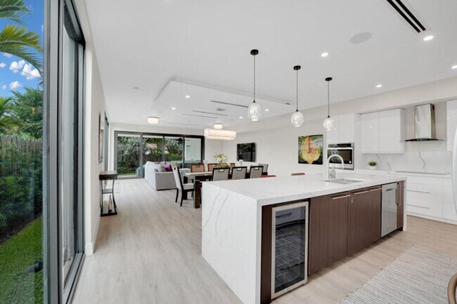 Photo - 1238 NE 17th Ave