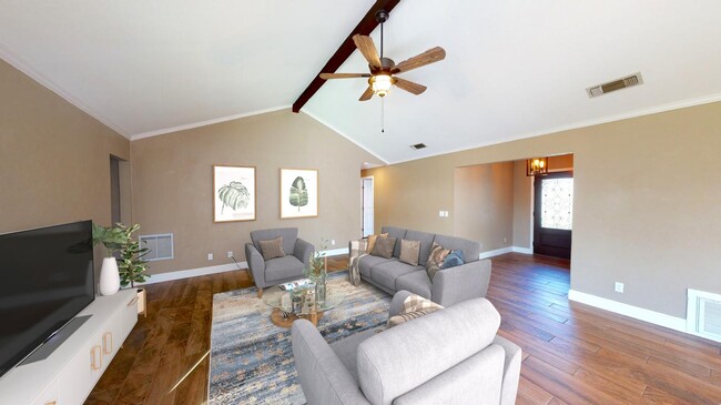 Building Photo - 204 Monaco Dr Rental