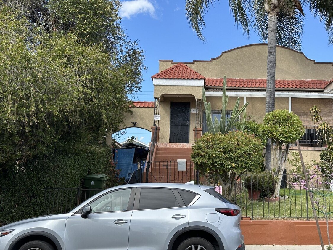 Charming & Spacious 2 Bed, 2 Bath - Charming & Spacious 2 Bed, 2 Bath