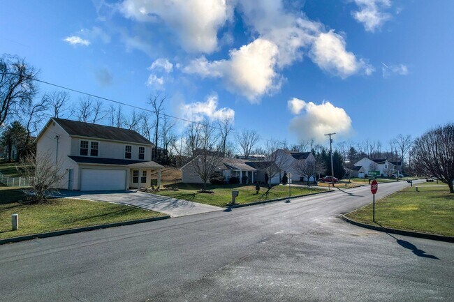 402 Kings Rd