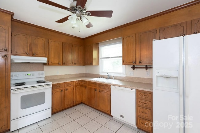 Photo - 1533 Bonnie Ln