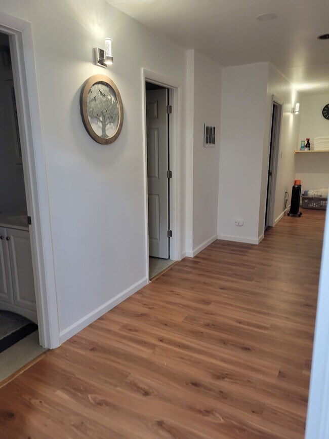 Photo - 112 Dodge St Unidad Lower Apartment