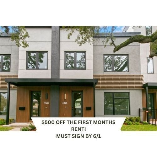 Building Photo - LIKE NEW LUXURY Townhome For Rent in Tampa...