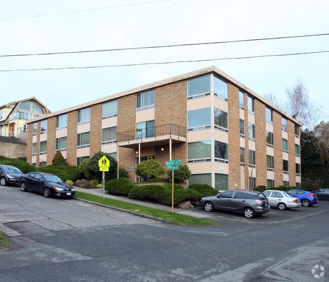 Photo - Lake Terrace