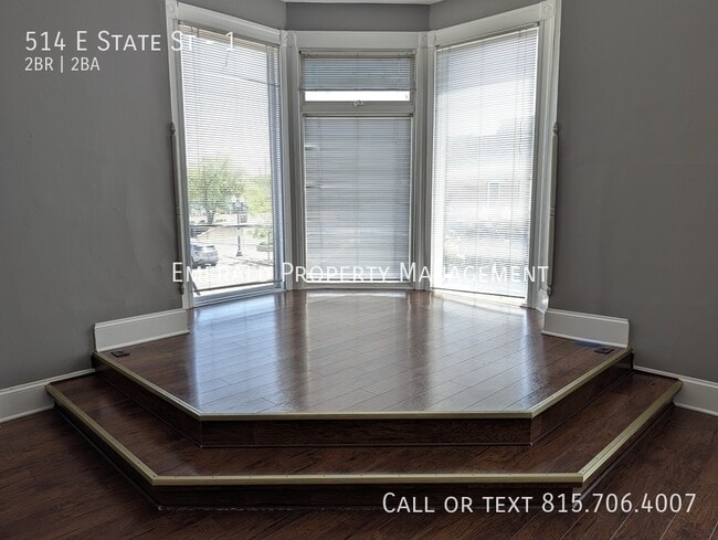 Photo - 514 E State St Unit 1