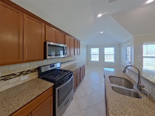 Photo - 457 Peach Ln