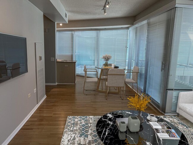 Photo - 1720 Maple Ave Unit 204