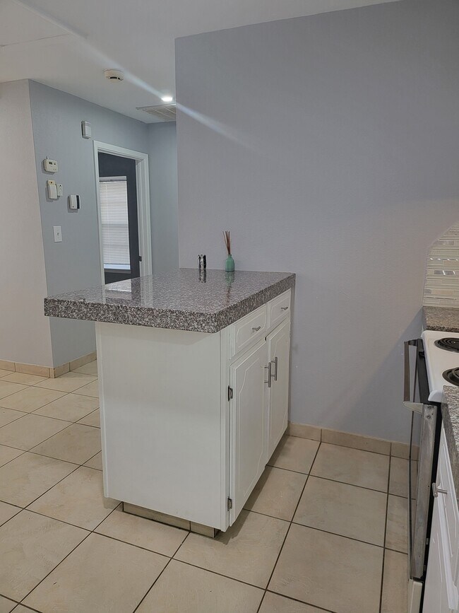 Photo - 312 Gastel Cir