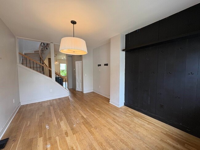 Photo - 75A Lexington Ave