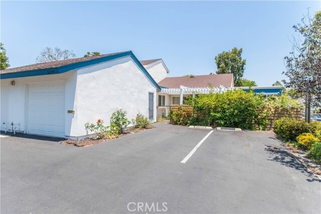 Photo - 26315 Roundtree Ct