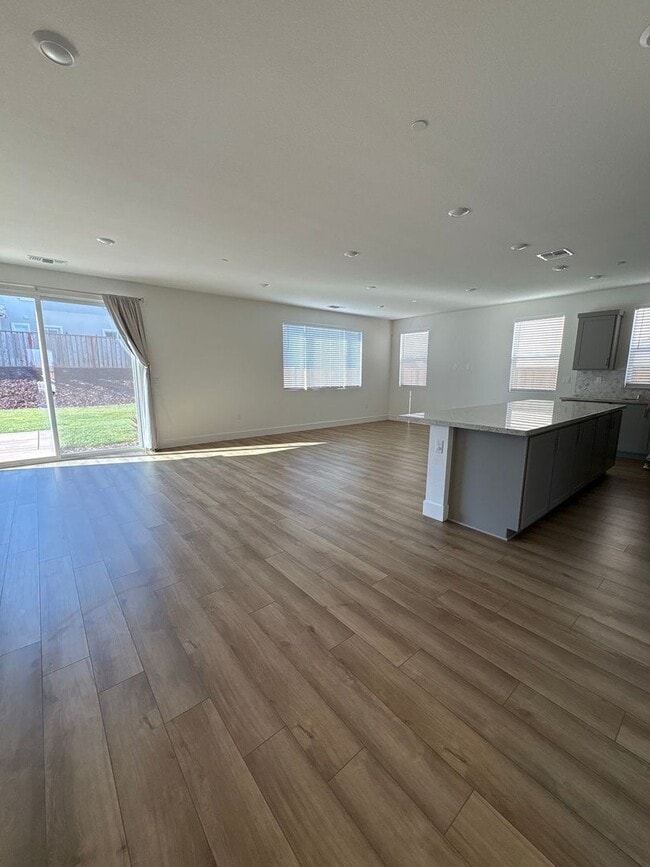 Photo - 1831 Lilac Ct