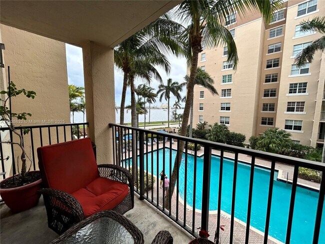 Photo - 1801 N Flagler Dr Unidad 335 Rental