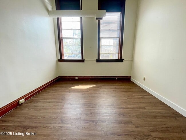 Photo - 1107 E Kentucky St Unit 5