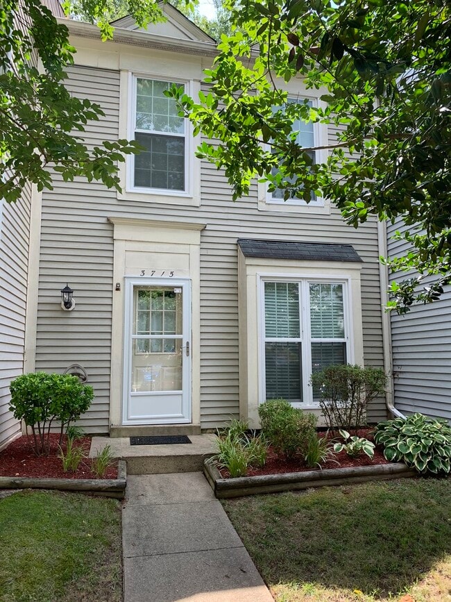 Photo - 3715 Hampton Ct