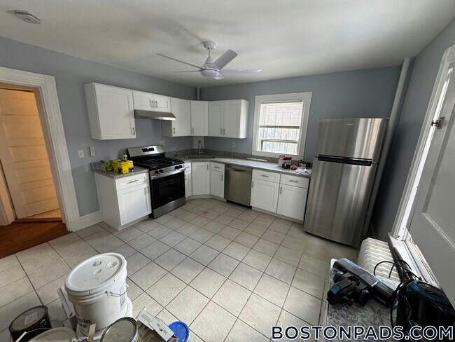 18 Quint Ave Unit 2