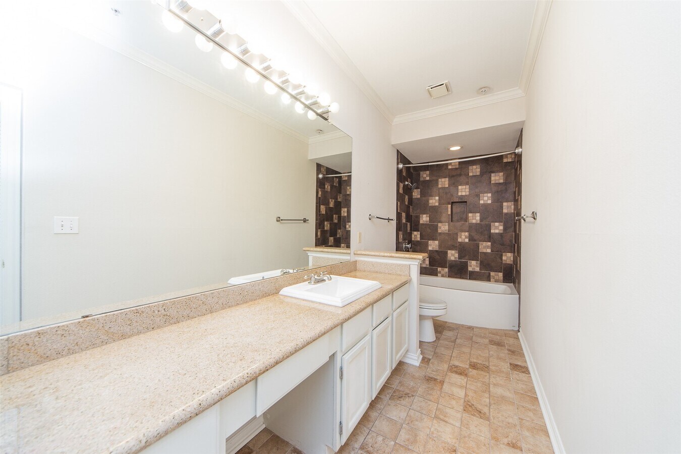 Photo - 2100 Welch St Unit C212
