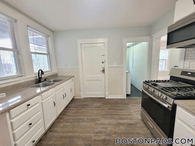 Photo - 17 Wachusett St Unit 1