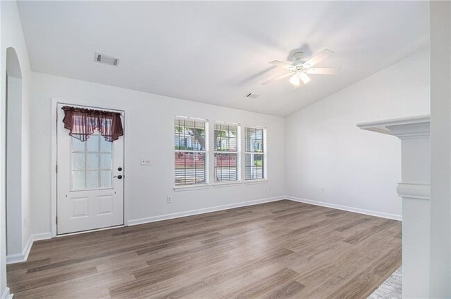 Photo - 430 Fairlawn Dr