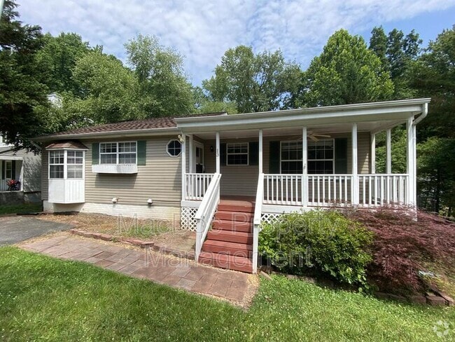 Building Photo - 13 Rocky Stone Dr Rental