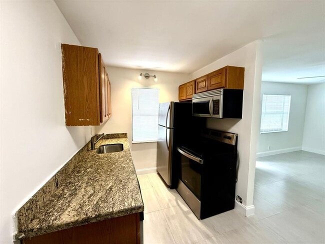 Photo - 607 NE 29th Dr Unit 24