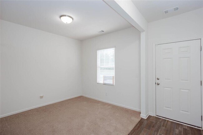 Photo - 24 Seattle Slew Way