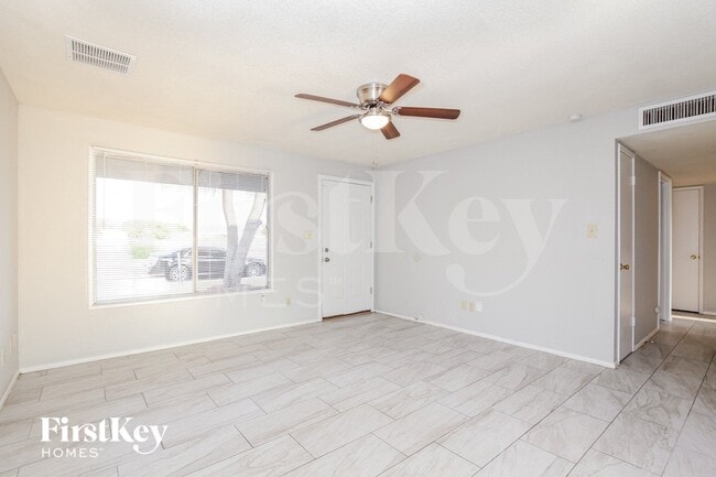 Photo - 15202 N 38th St