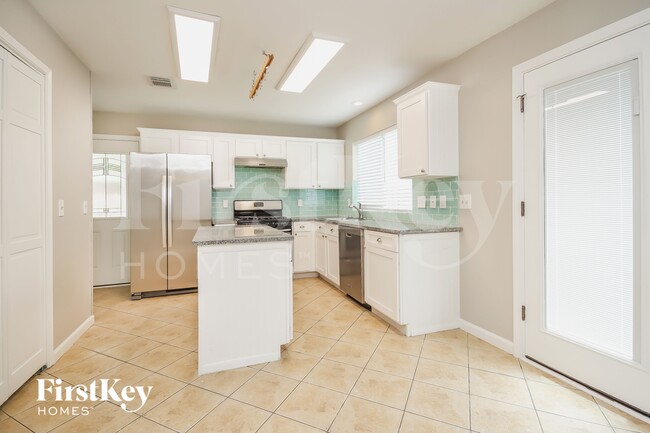Photo - 4004 Ashwood Dr