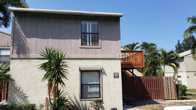 Photo - 10 N Crossings Cir Unit G