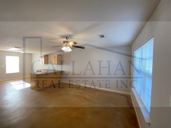 Photo - 8001 Langer Ln Unidad A